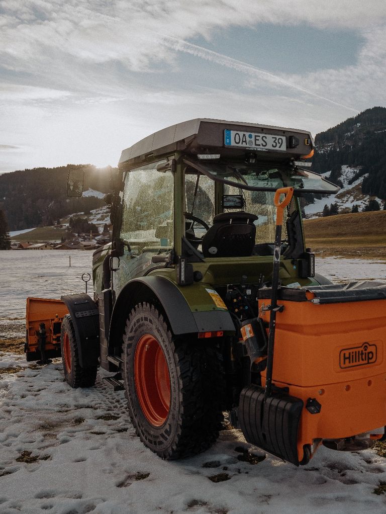 Schneeräumung in Bolsterlang Allgäu